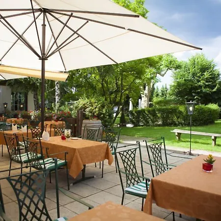 Obere Linde 4* أوبركيرش