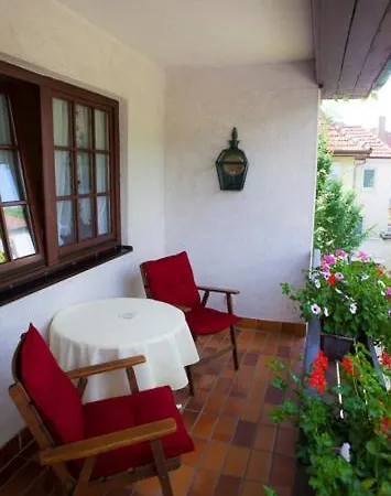 Obere Linde فندق أوبركيرش