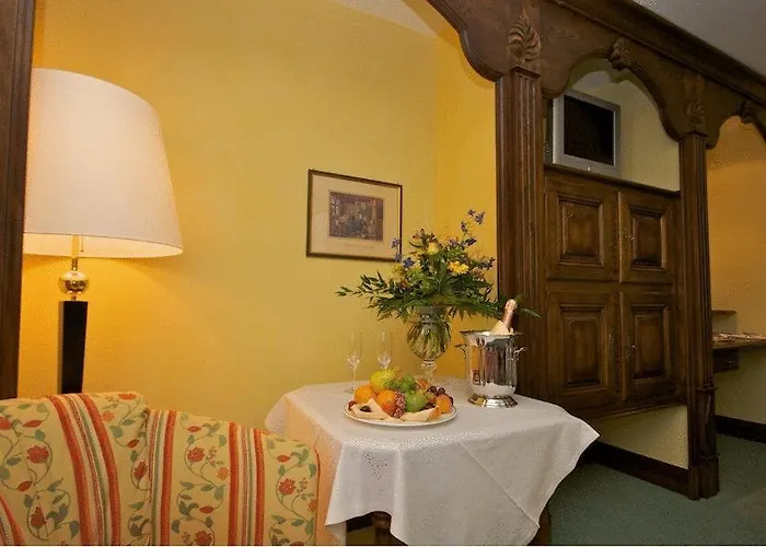 Hotel Obere Linde 4*